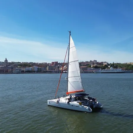 Πλωτό κατάλυμα Catamaran Corto Maltese Iii Lisboa