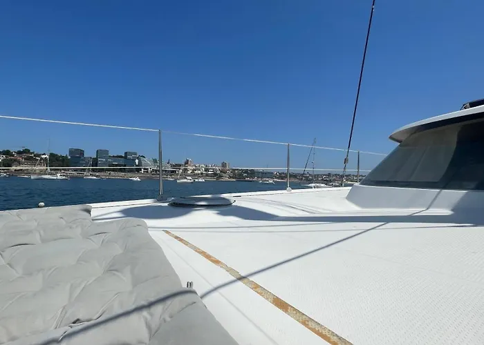 Catamaran Corto Maltese Iii *